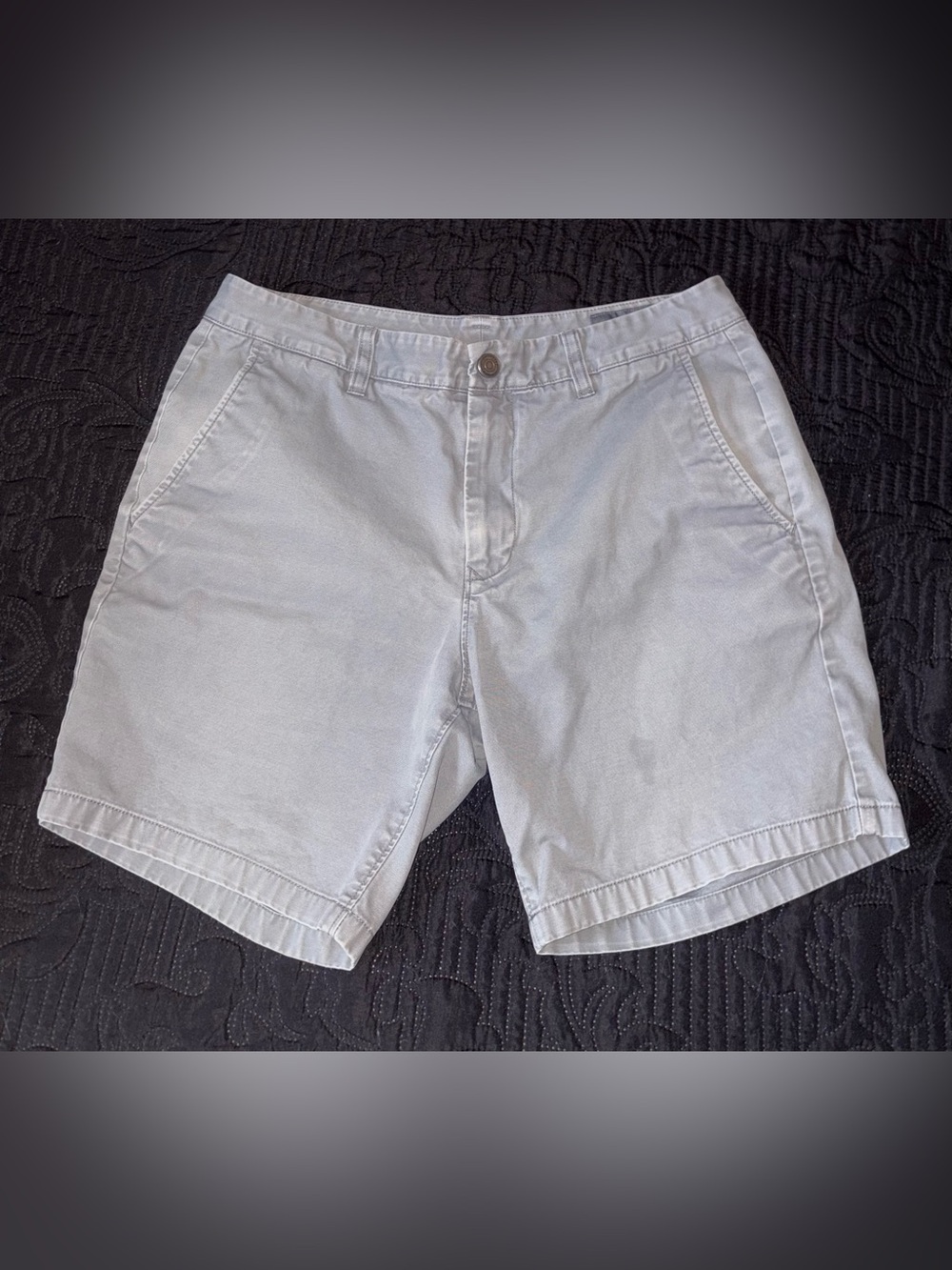 Bonobos Light Gray Flat Front Chino Shorts Size 32